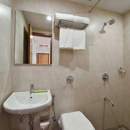 Hotel Leafio Mumbai  Buitenkant foto